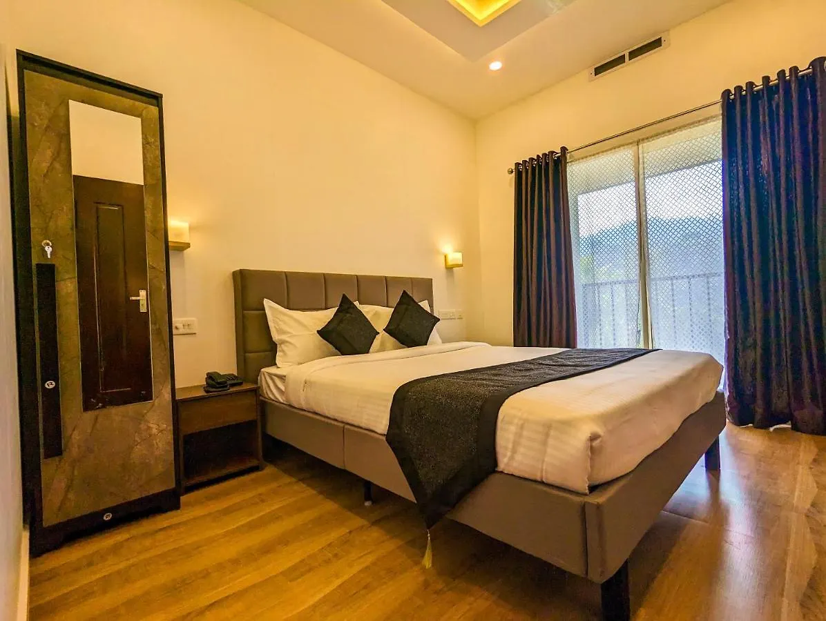 *** Resort Ayursakthi Riverdale Munnar India